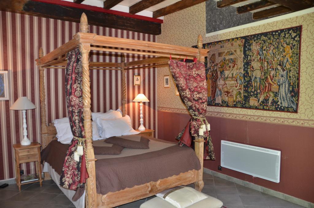 La Tour Du Lion Bed & Breakfast Rochefort-en-Terre Bagian luar foto