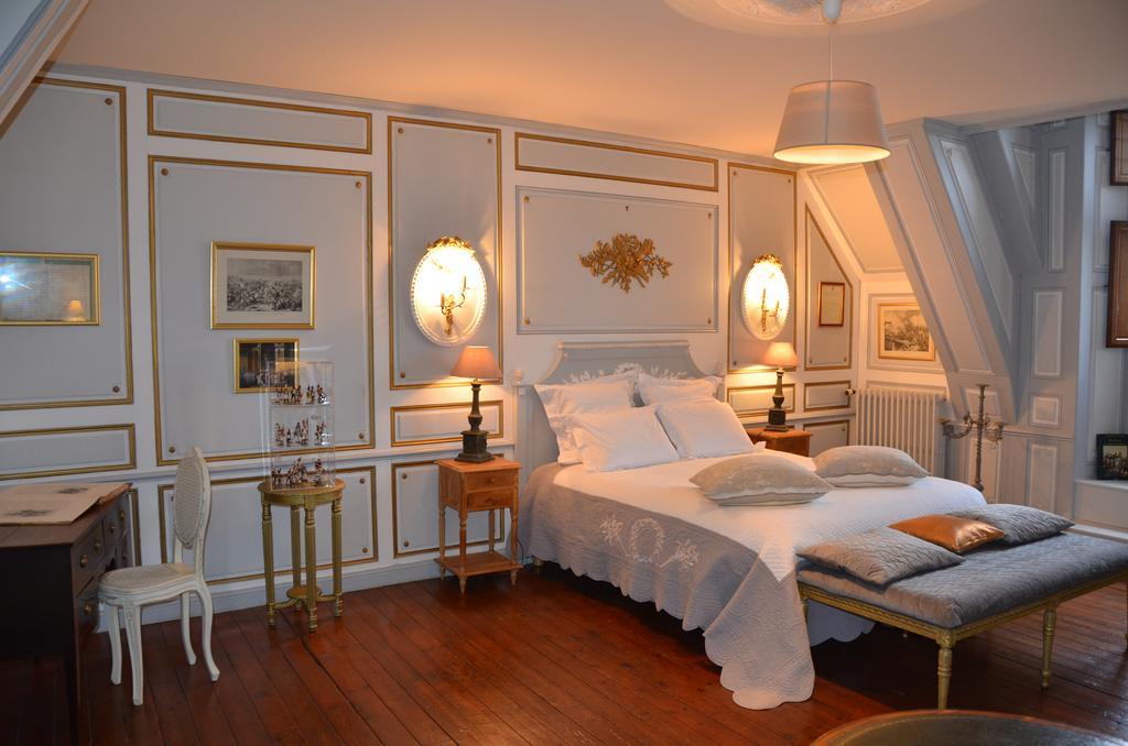 La Tour Du Lion Bed & Breakfast Rochefort-en-Terre Bagian luar foto