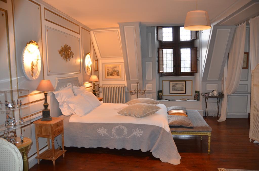 La Tour Du Lion Bed & Breakfast Rochefort-en-Terre Bagian luar foto