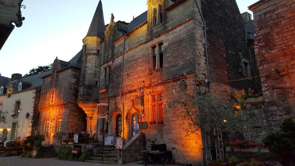 La Tour Du Lion Bed & Breakfast Rochefort-en-Terre Bagian luar foto