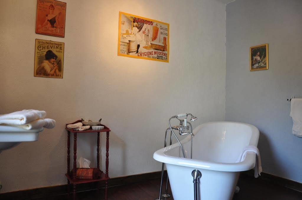 La Tour Du Lion Bed & Breakfast Rochefort-en-Terre Bagian luar foto