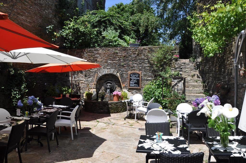 La Tour Du Lion Bed & Breakfast Rochefort-en-Terre Bagian luar foto